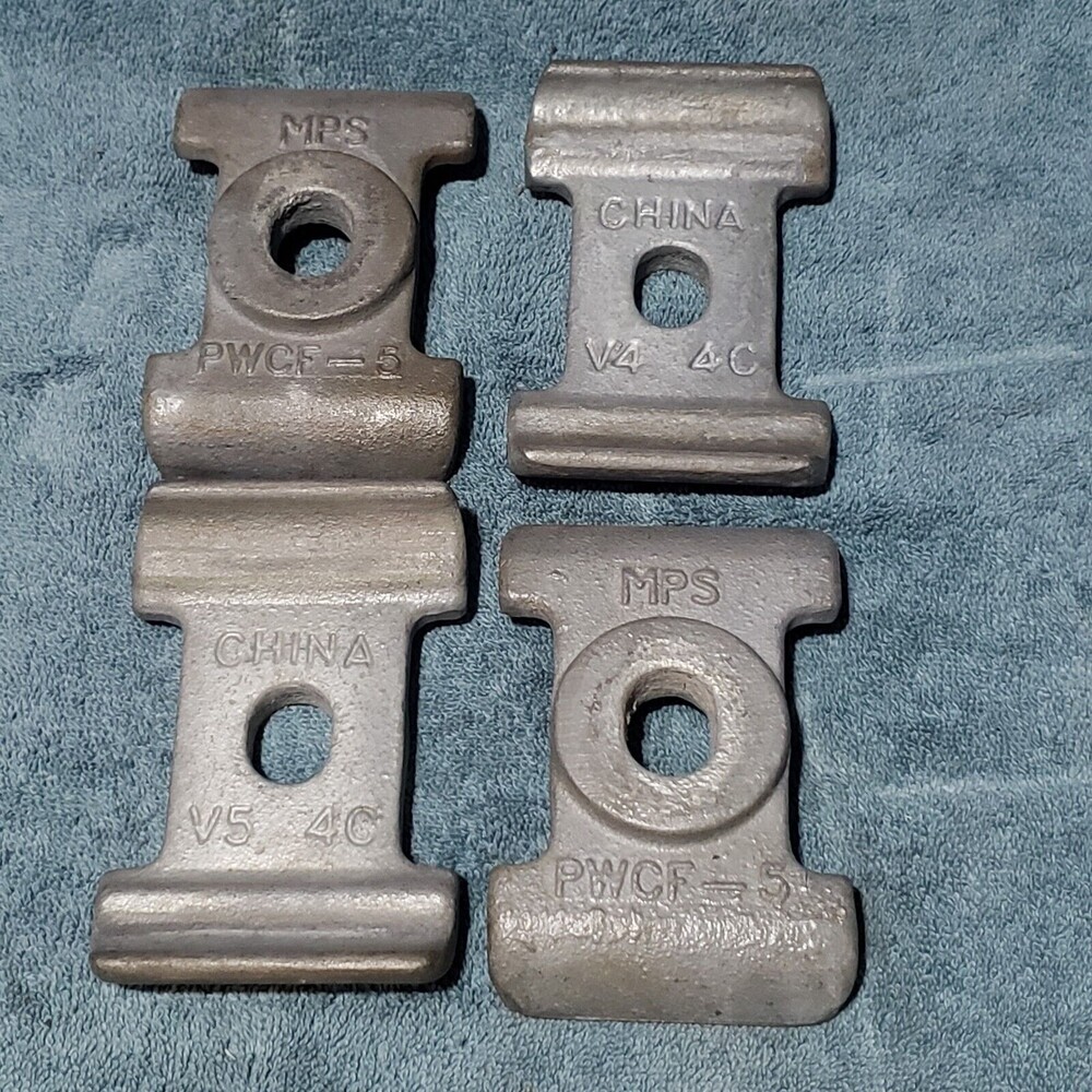 MacLean Power Systems Electrical Pole Mounting Hardware PWCF-5, 4-1/2" x 3"